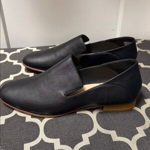 Clarks Black Leather Slip-On Loafers NWT